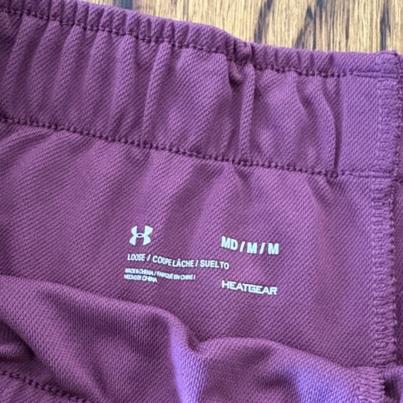Lot of Women’s Under Armour Shorts - Picture 10 of 10
